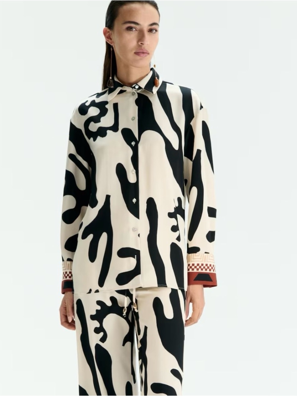H&M Limited Edition Black&Cream Abstract Button-Down Twill Shirt. Various sizes - Picture 2 of 9